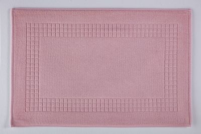 Tjockare handduk i rosa med fint mönster och tjockt material 
