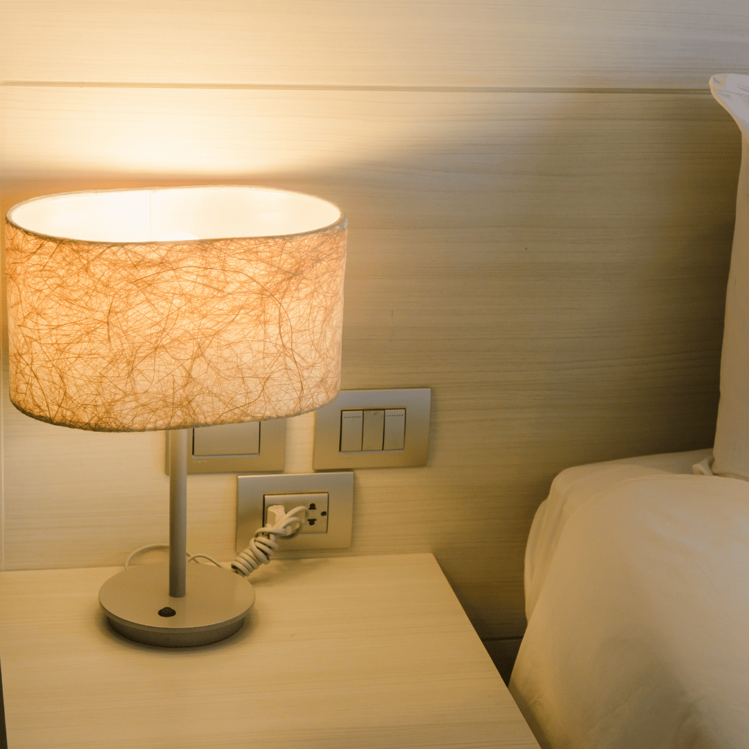Läslampa i bra ljus för läsning i sovrum.